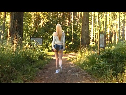 ❤️ Krásná žena se pohybuje pomalu, ne nahé video Sex video u nás cs.hentaivost.ru ❌❤